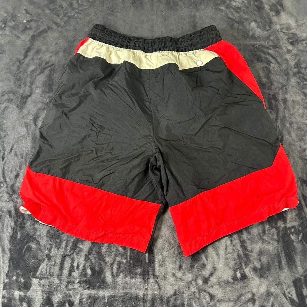 Nike Nylon Colorblock Shorts Mens XL Black Red Big Logo Mesh Lined Athletic